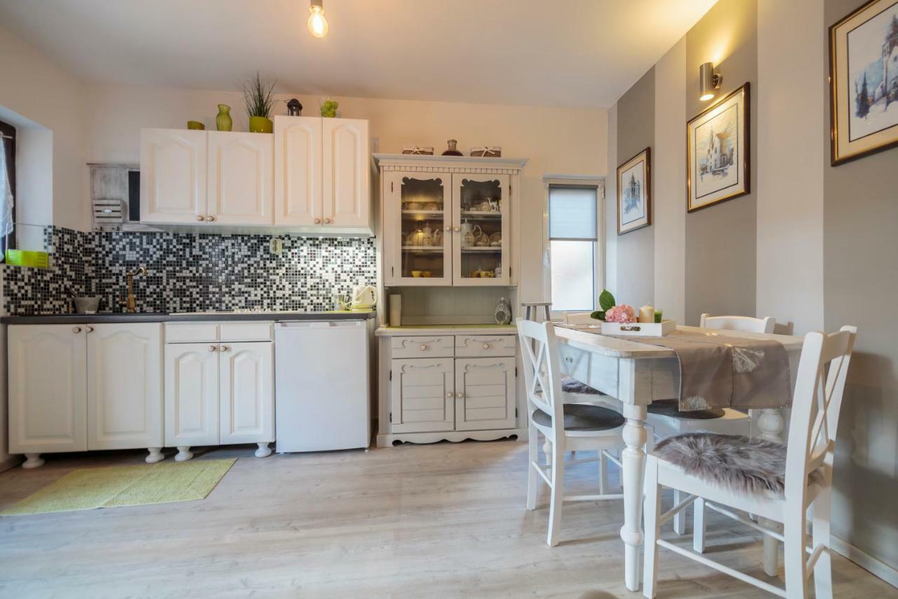Apartments Villa Anka Комижа Екстер'єр фото